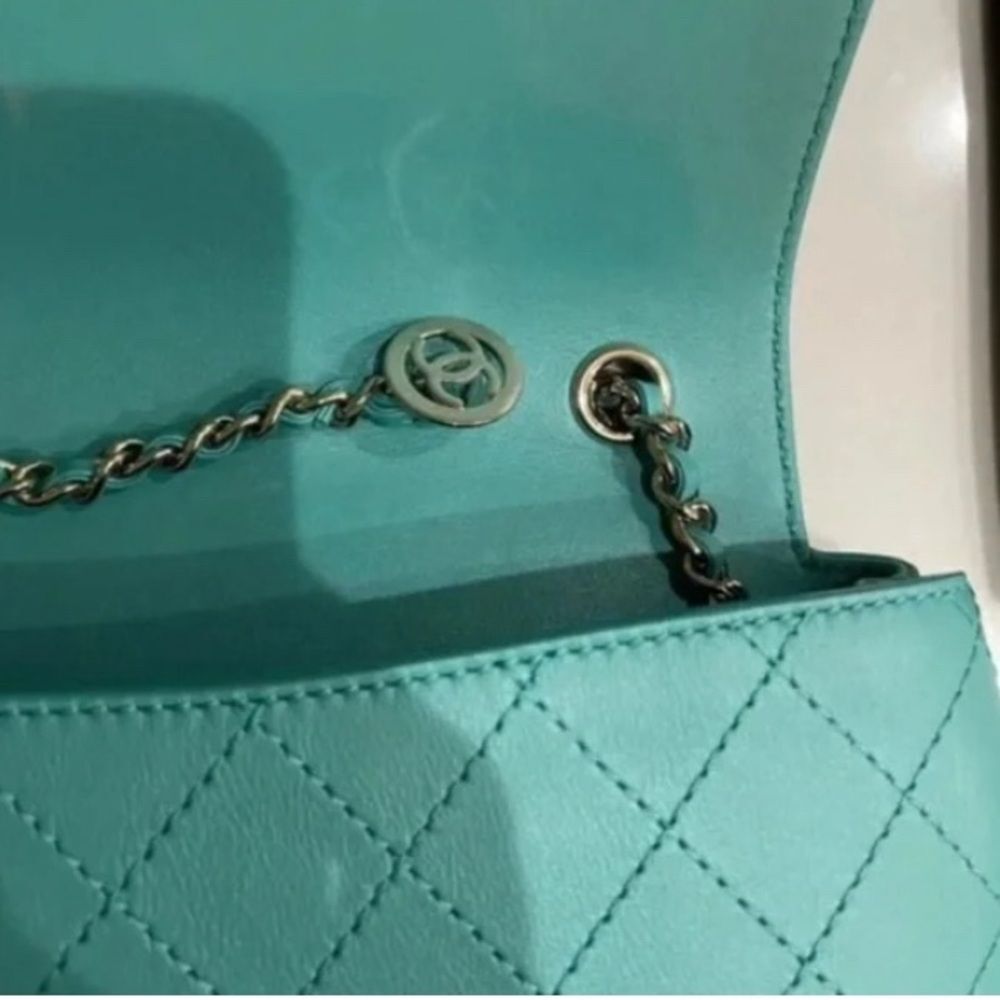 2019 *LIKE NEW* Authentic 🌺CHANEL🌺 CC *TIFFANY-BLUE/GREEN* Quilted Calfskin Mini - Picture 11 of 14